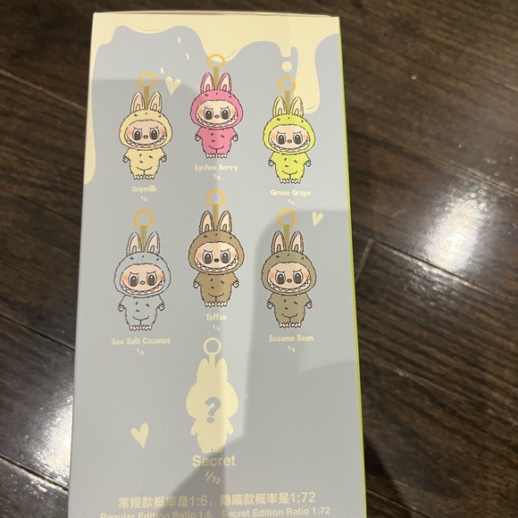 Toffee Labubu Macaron V2 POPMART - Picture 3 of 5